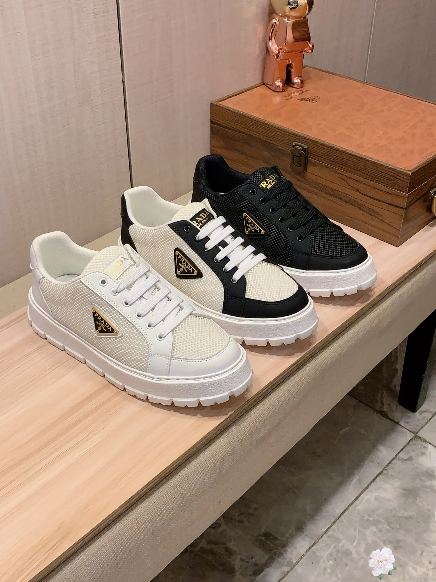 Men's Men's Shoes💰442💰💰🎩🎩[Lightning][Lightning] "PRADA*" The latest and most popular casual shoes, top brand [seduce] luxury ~ purchasing agency, top quality ~. [Strong] The upper is made of imported breathable and polished cowhide material ➕ Breathable sheepskin feet (•) with fine workmanship. Original stylish and stylish soft rubber wear-resistant and non-slip outsole, light and comfortable on the feet, the real thing looks better when photographed, 305: code: 38-44, 3️⃣ colors selected
